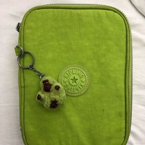 Kipling 100 pens case lime green